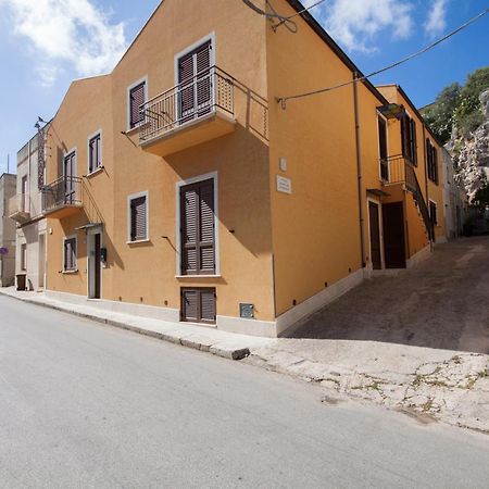 Casa Vacanze S. Marco Valderice Exterior photo