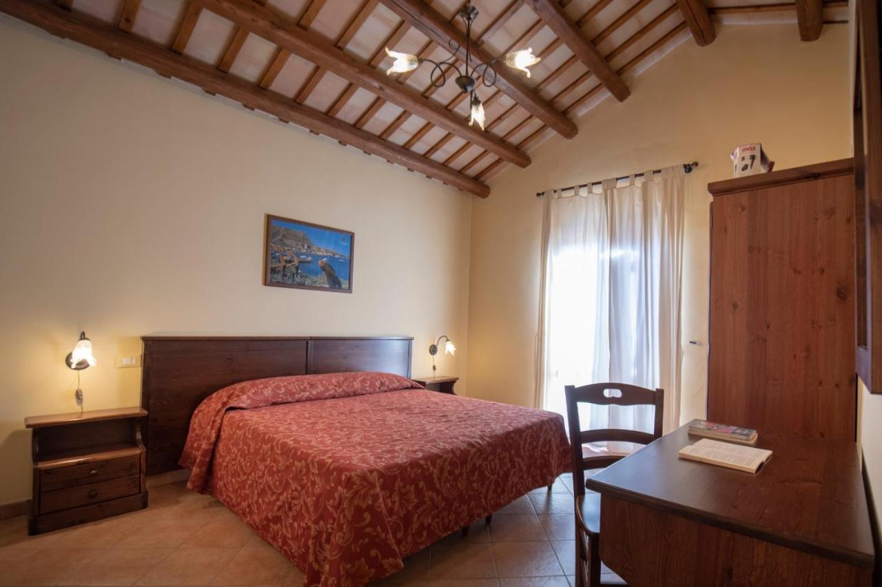 Casa Vacanze S. Marco Valderice Exterior photo